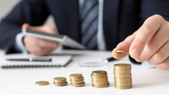 Lump sum investing versus dollar cost averaging.